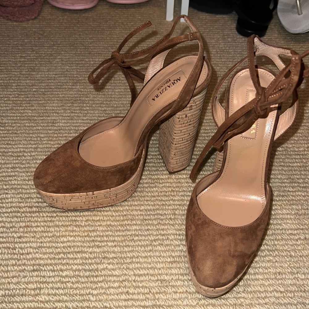 Aquazzura platform